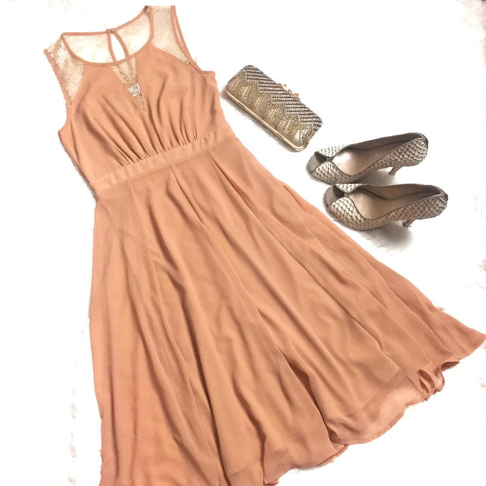 💢 F21 Peach Blush Chiffon & Lace Dress